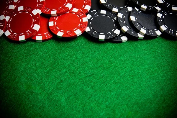 Live dealer at rajabandot555 com Bandar Poker table with multi-camera setup